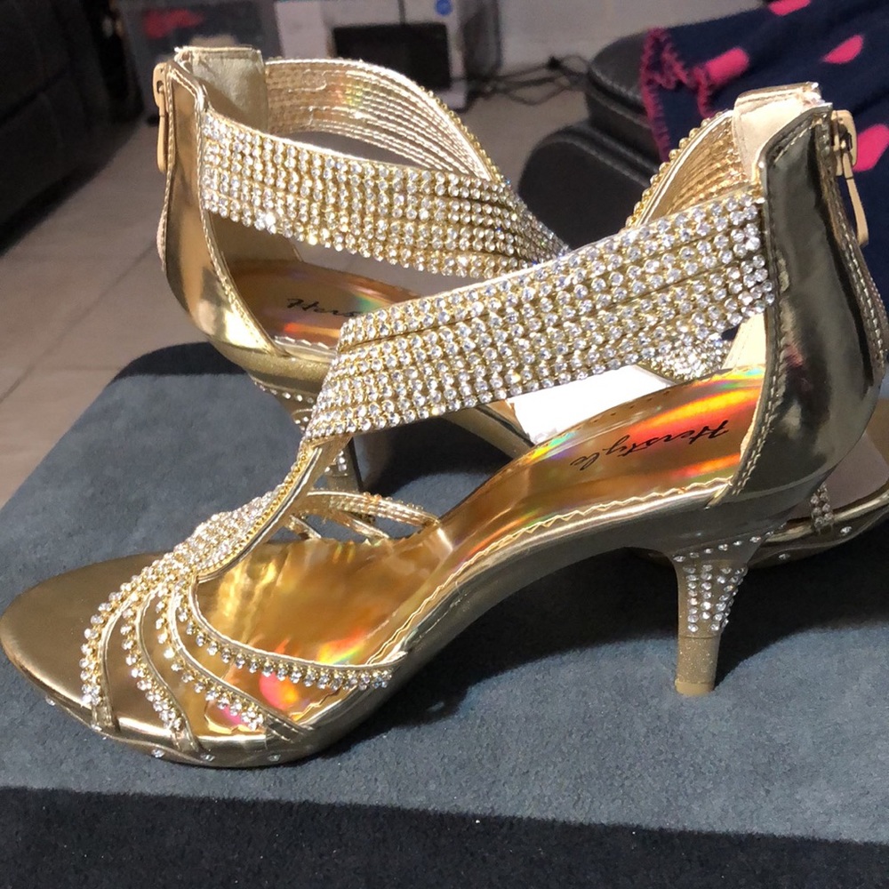 *******SOLD******* - Picture 2 of 4